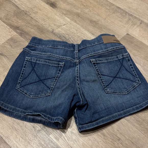 Ariat Women's Dark Blue Jean Shorts with Patterned Pockets - Picture 4 of 4